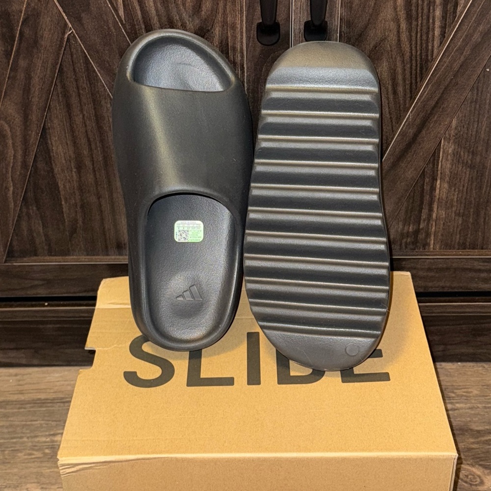 adidas Yeezy Slide Dark Gray Sandals - Picture 2 of 5